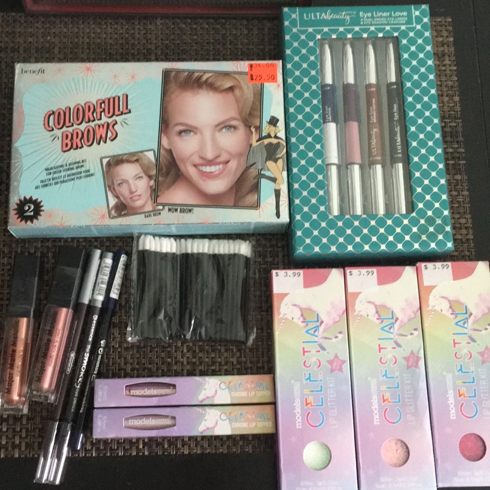 Makeup bundle